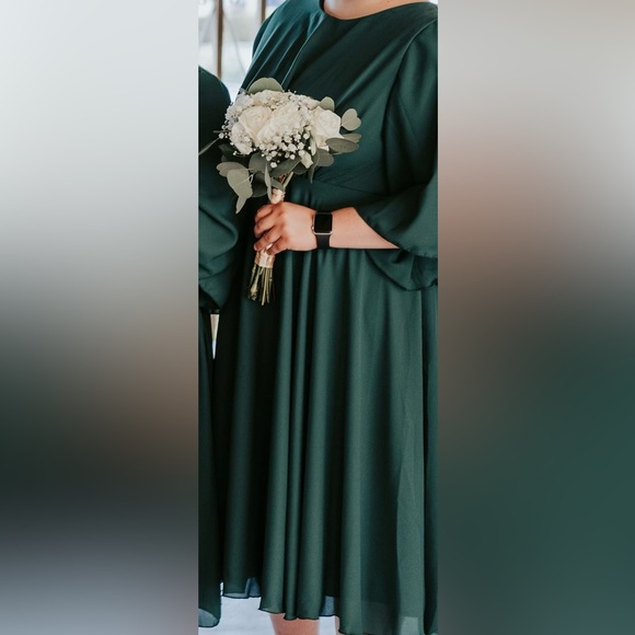 Green dress by Normony Design - Picture 10 of 11